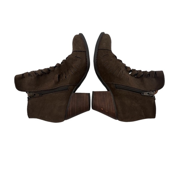 Mossimo Supply Co. Brown Suede Heeled Ankle Boots Size 7 1/2 Women's - Picture 7 of 9